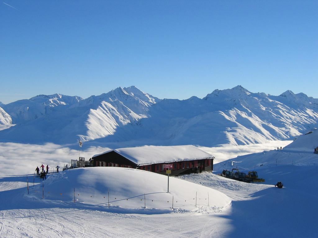 Disentiserhof C502 Bagian luar foto
